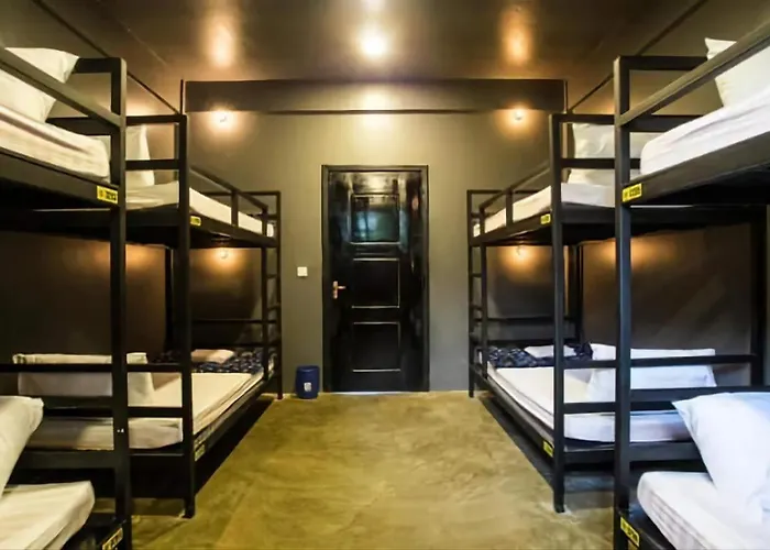 Revolution Hostel Siem Reap